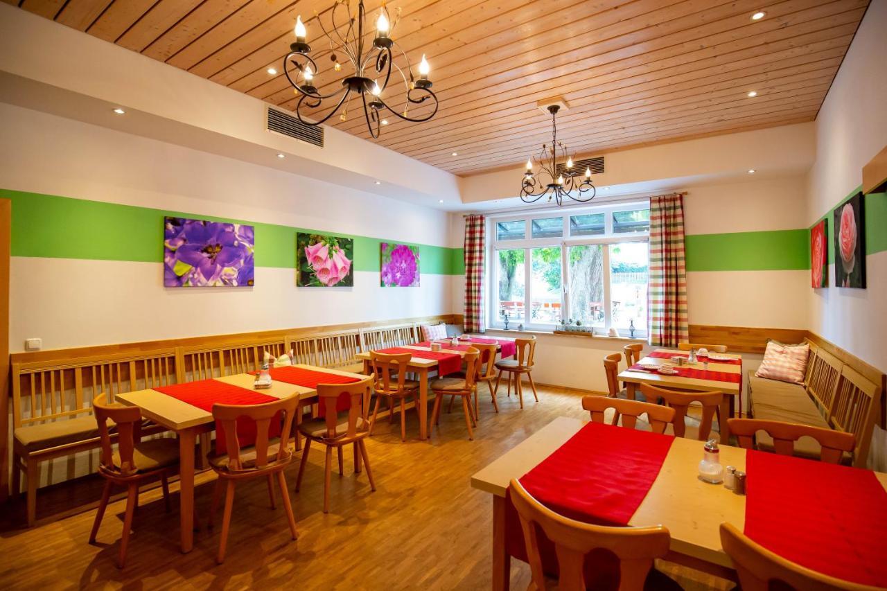 Gasthaus Und Hotel Goettler Josef Rumeltshausen Kültér fotó