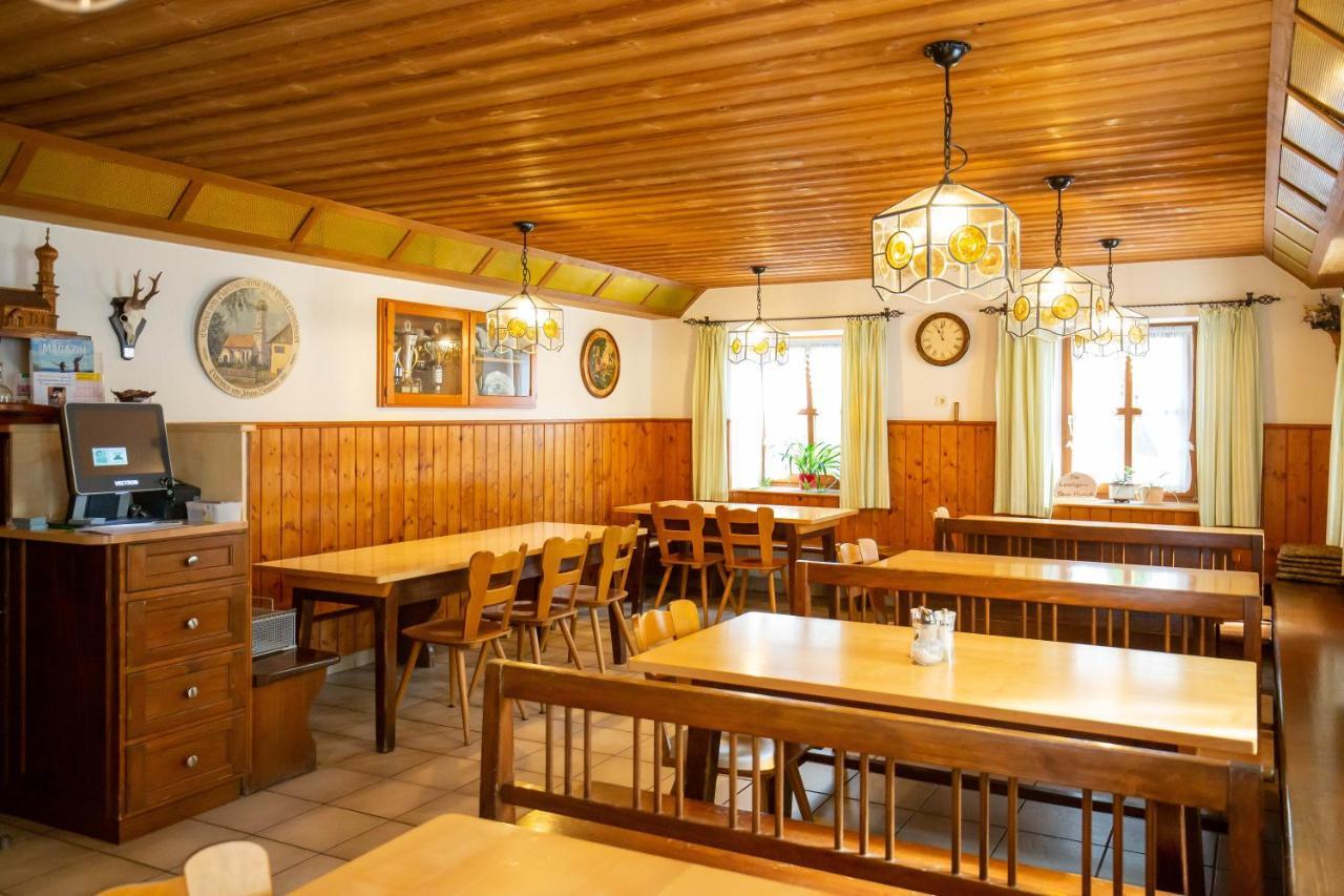 Gasthaus Und Hotel Goettler Josef Rumeltshausen Kültér fotó